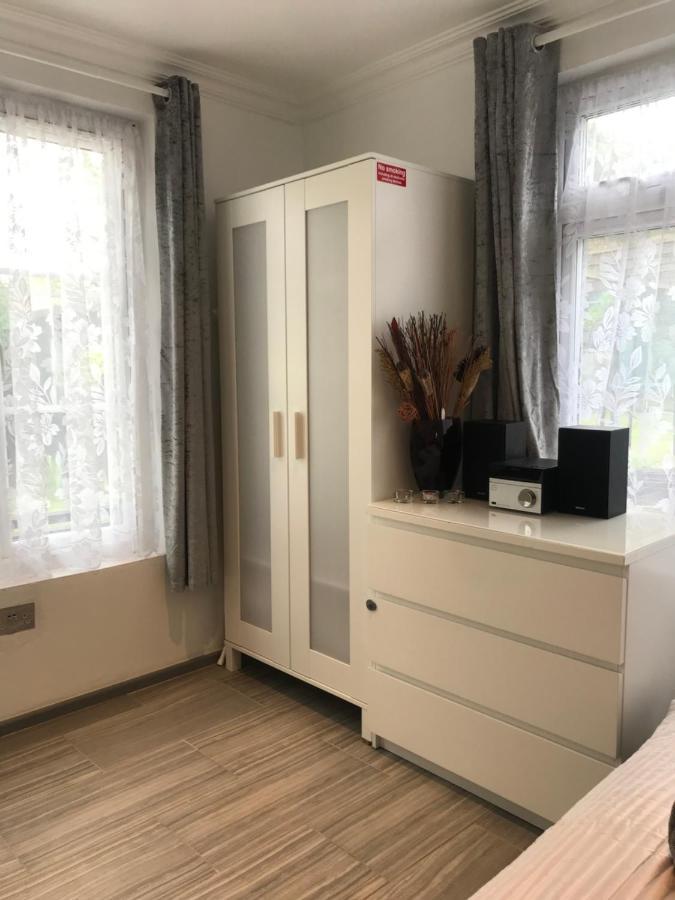 Studio Apartment Рейнхем Экстерьер фото